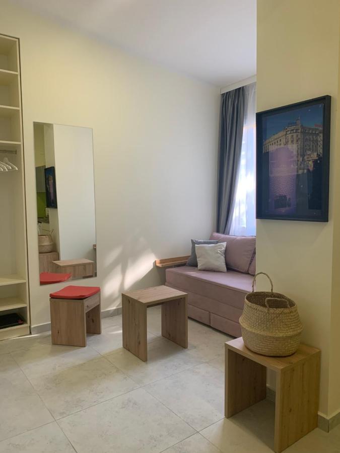 Sunlit Artist Studio Appartement Belgrado Buitenkant foto
